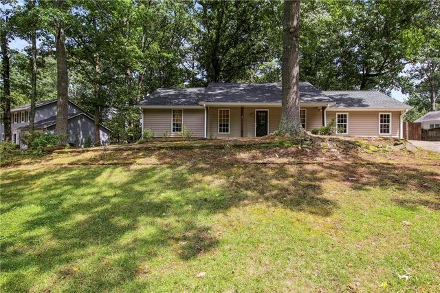 455 Barrington Drive W, Roswell, GA 30076