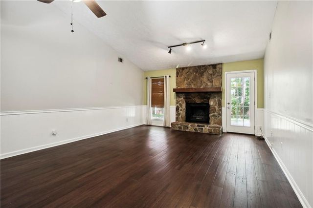 455 Barrington Drive W, Roswell, GA 30076