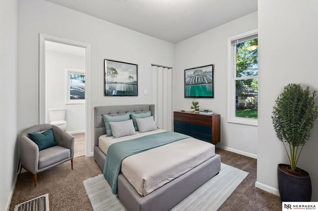 2506 N 66 Avenue, Omaha, NE 68104