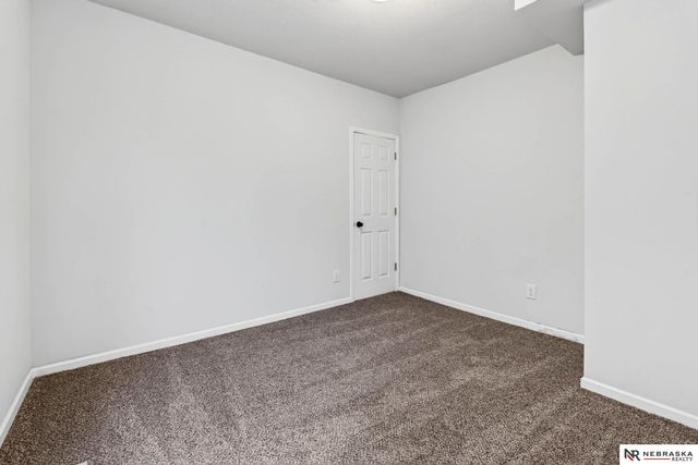 2506 N 66 Avenue, Omaha, NE 68104