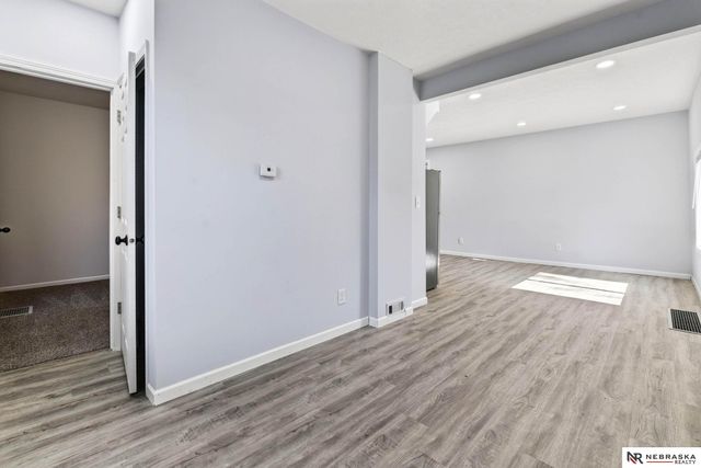 2506 N 66 Avenue, Omaha, NE 68104