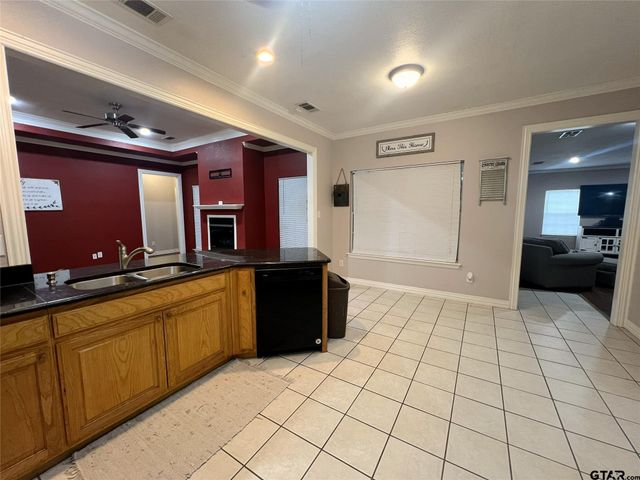 337 CR 4719, Cumby, TX 75433