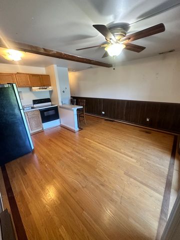 50 Oak Hill Colony 7, Fox Lake, IL 60020