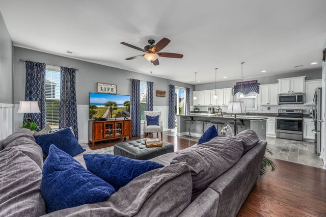 2705 Scarecrow Way, Myrtle Beach, SC 29579