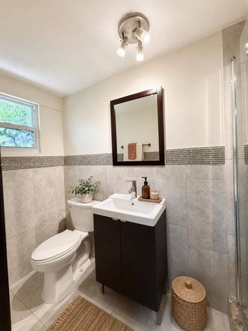 1309 S 23rd Avenue, Hollywood, FL 33020
