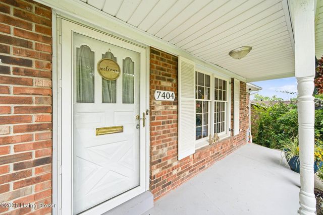 7404 Royalwood Dr, Louisville, KY 40214