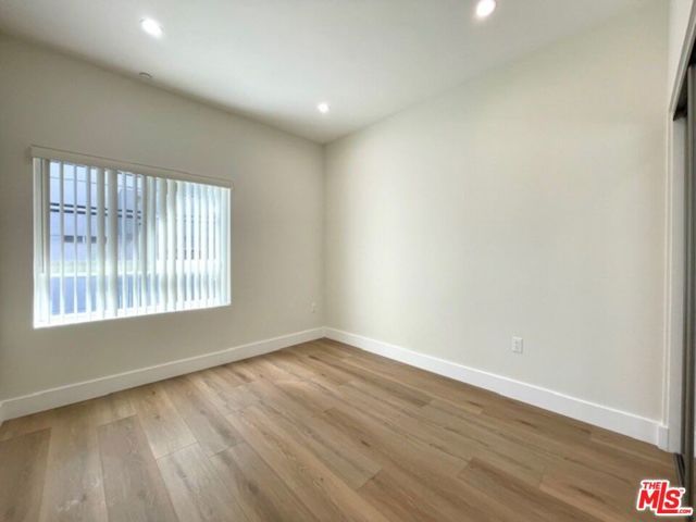 11042 La Maida Street 202, North Hollywood (los Angeles), CA 91601