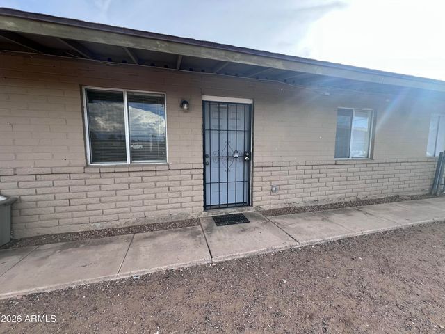 8321 N 61st Avenue 2, Glendale, AZ 85302