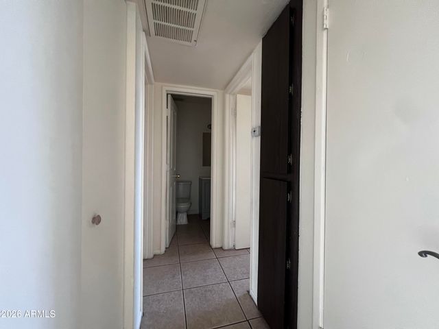 8321 N 61st Avenue 2, Glendale, AZ 85302