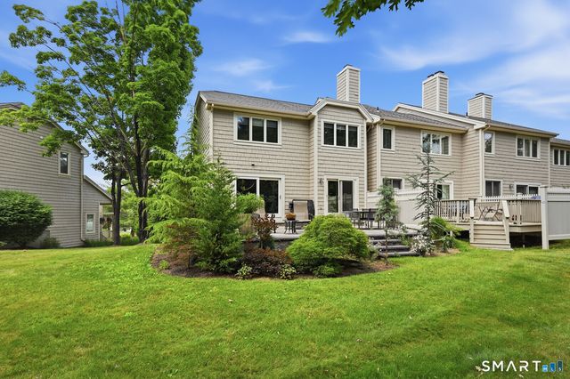 12 Boulevard Drive 23-141, Danbury, CT 06810
