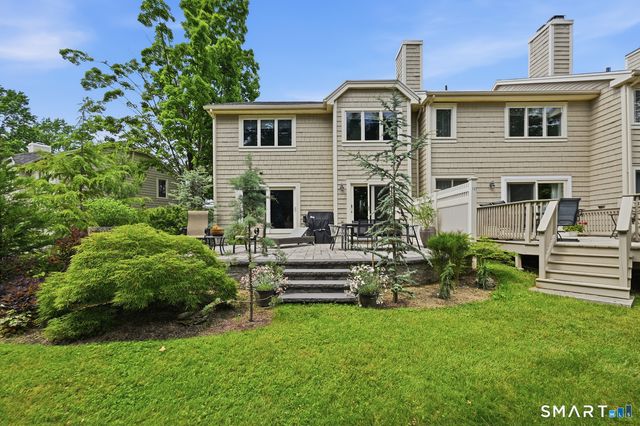 12 Boulevard Drive 23-141, Danbury, CT 06810