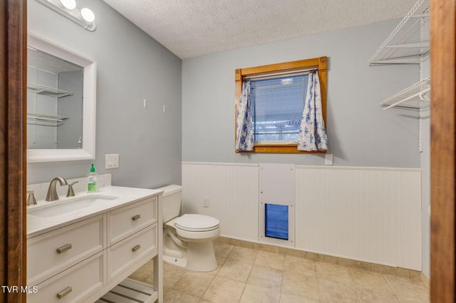 355 Huckleberry Road, Bluff City, TN 37618