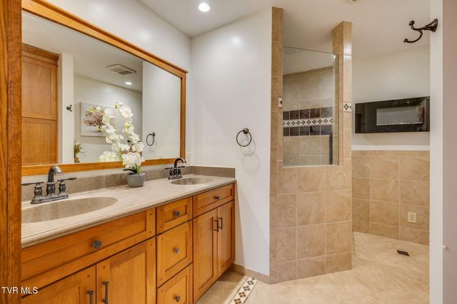 355 Huckleberry Road, Bluff City, TN 37618