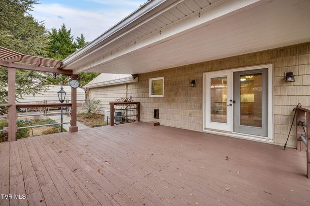 355 Huckleberry Road, Bluff City, TN 37618