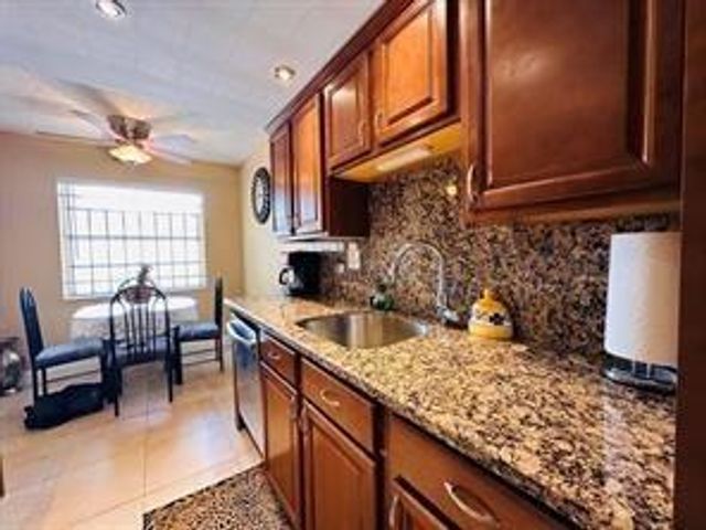 3099 NW 48th Avenue 253, Lauderdale Lakes, FL 33313