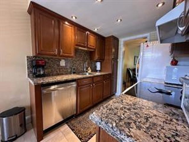 3099 NW 48th Avenue 253, Lauderdale Lakes, FL 33313