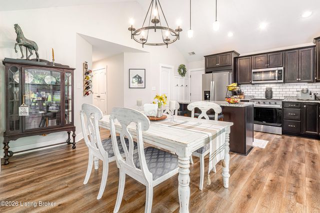 4806 Deer Creek Pl, Smithfield, KY 40068