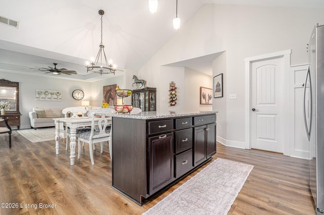 4806 Deer Creek Pl, Smithfield, KY 40068