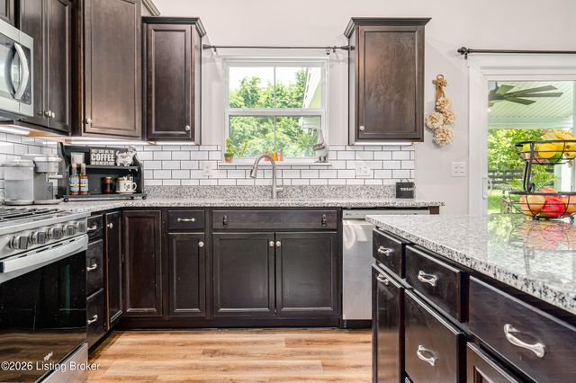4806 Deer Creek Pl, Smithfield, KY 40068