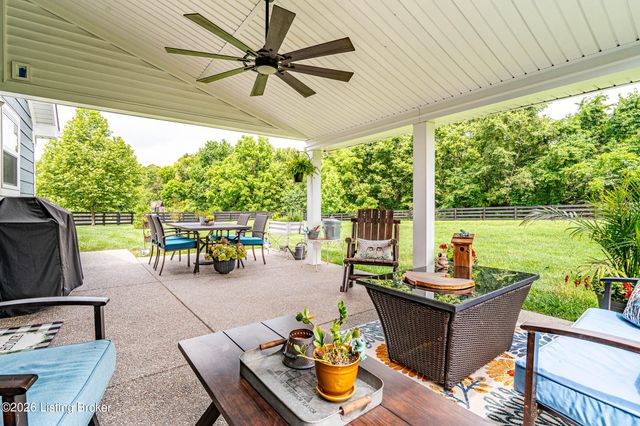 4806 Deer Creek Pl, Smithfield, KY 40068