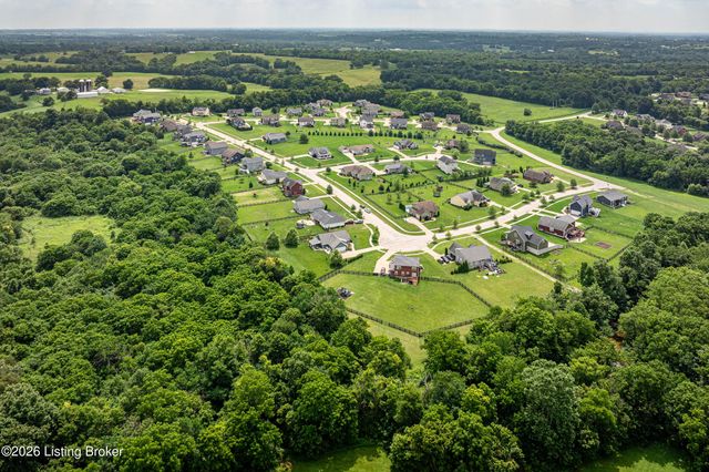 4806 Deer Creek Pl, Smithfield, KY 40068
