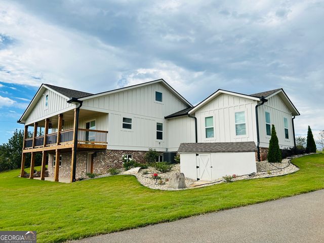 425 Smokey Road, Newnan, GA 30263