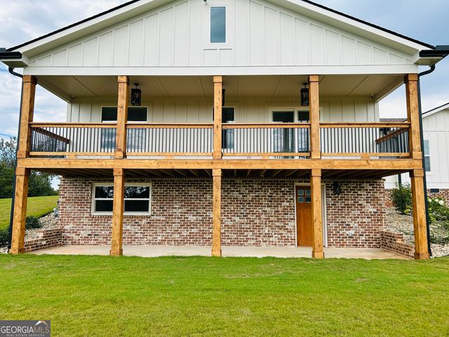 425 Smokey Road, Newnan, GA 30263