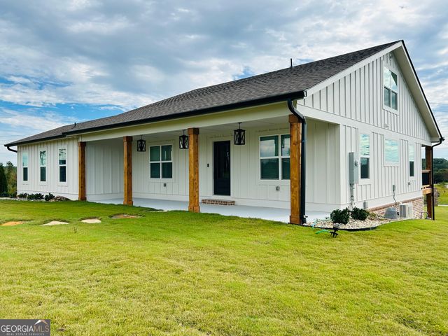 425 Smokey Road, Newnan, GA 30263