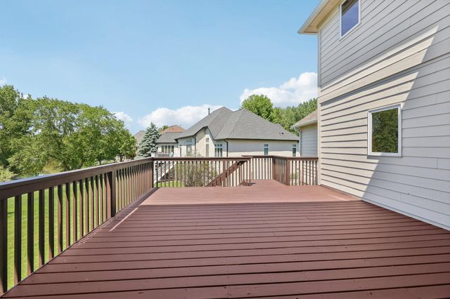 10175 Powers Lake Trail, Woodbury, MN 55129