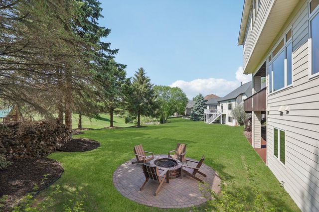10175 Powers Lake Trail, Woodbury, MN 55129