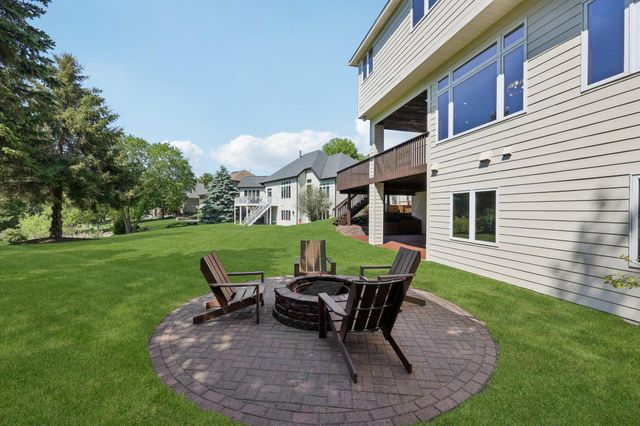 10175 Powers Lake Trail, Woodbury, MN 55129