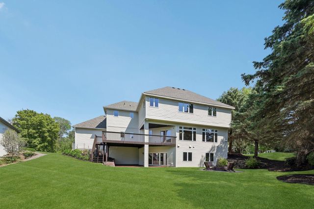 10175 Powers Lake Trail, Woodbury, MN 55129