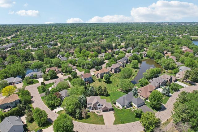 10175 Powers Lake Trail, Woodbury, MN 55129