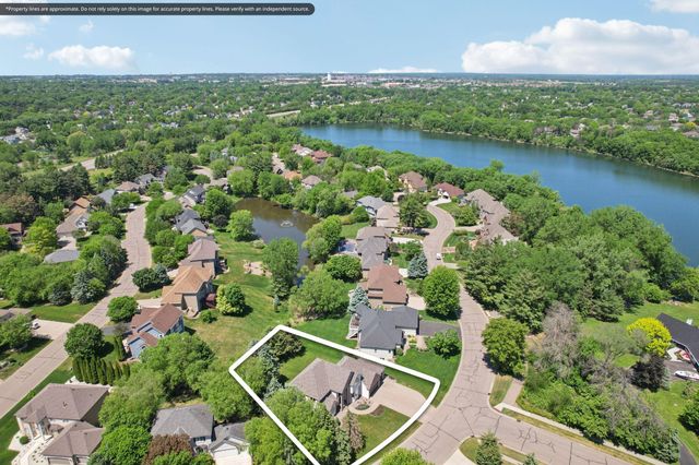 10175 Powers Lake Trail, Woodbury, MN 55129