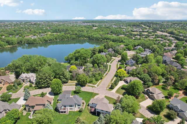 10175 Powers Lake Trail, Woodbury, MN 55129