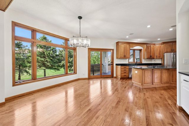 10175 Powers Lake Trail, Woodbury, MN 55129