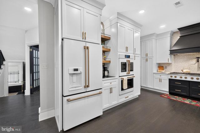 1110 N BROOM ST, Wilmington, DE 19806