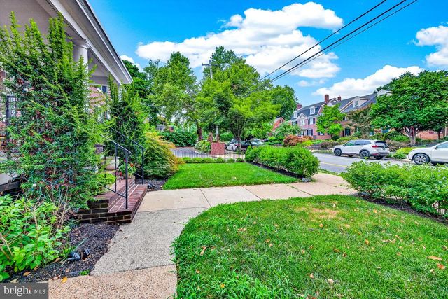 1110 N BROOM ST, Wilmington, DE 19806
