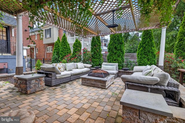 1110 N BROOM ST, Wilmington, DE 19806