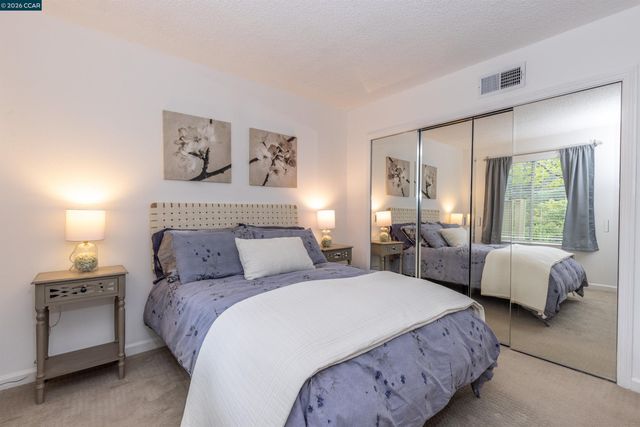 3152 Ptarmigan Dr 2, Walnut Creek, CA 94595