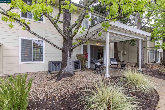 3152 Ptarmigan Dr 2, Walnut Creek, CA 94595