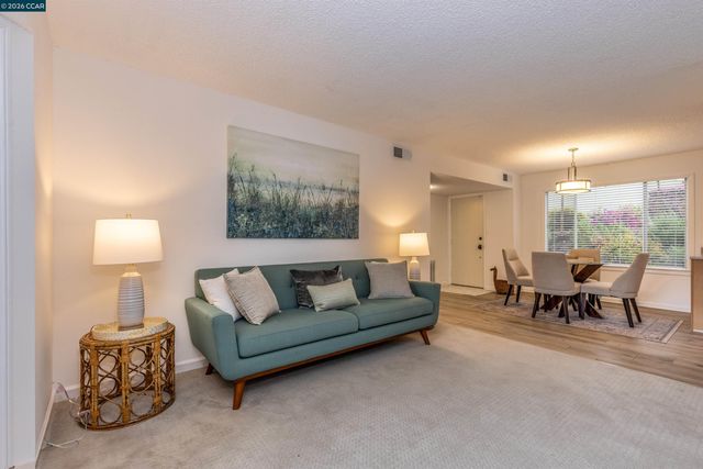 3152 Ptarmigan Dr 2, Walnut Creek, CA 94595