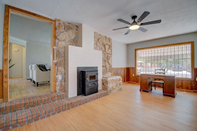 1515 Hermosa Drive SE, Albuquerque, NM 87108