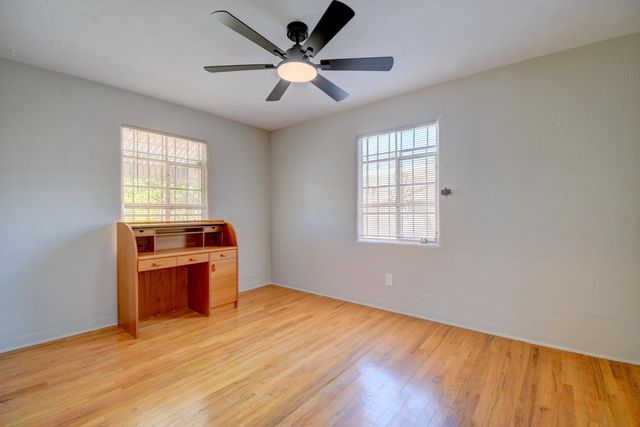 1515 Hermosa Drive SE, Albuquerque, NM 87108