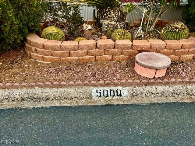 5000 Royal Avenue, Las Vegas, NV 89103