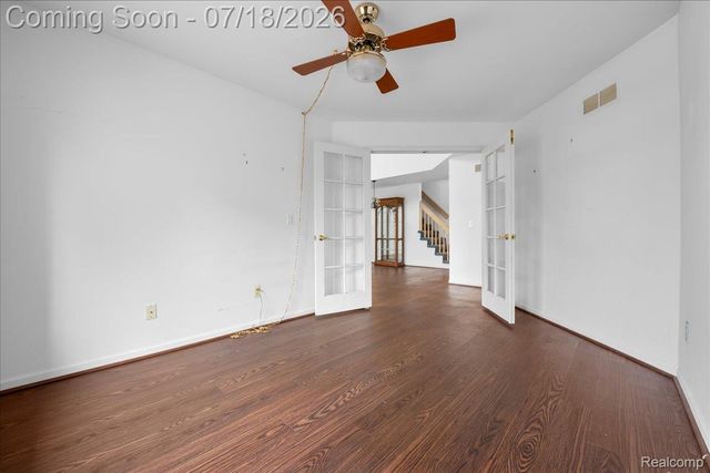 24533 Martel Drive, Farmington Hills, MI 48335