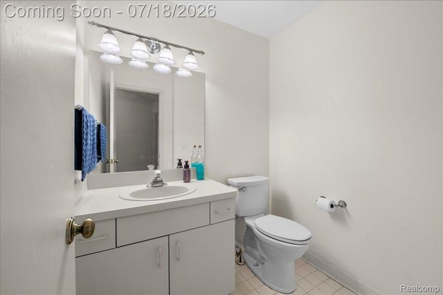 24533 Martel Drive, Farmington Hills, MI 48335