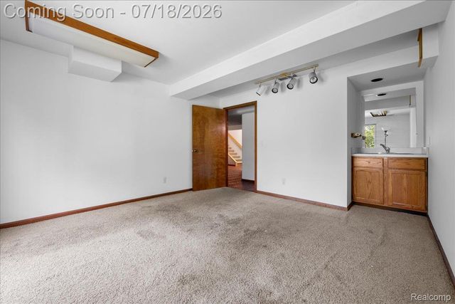 24533 Martel Drive, Farmington Hills, MI 48335