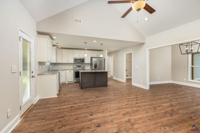 200 Morning Dove Lane, Warner Robins, GA 31088