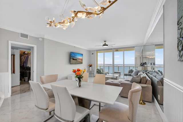 2650 Lake Shore 2303, Riviera Beach, FL 33404